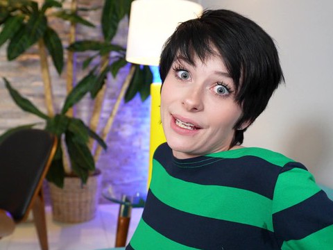 Find-Best-Mature.com presents: Short hair kitty lynn gives a blowjob and gets fucked balls deep