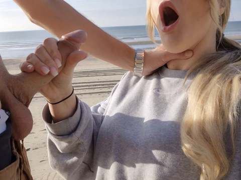 Find-Best-Mature.com presents: Outdoor after a blowjob for a stranger on the beach, i was fucked in public